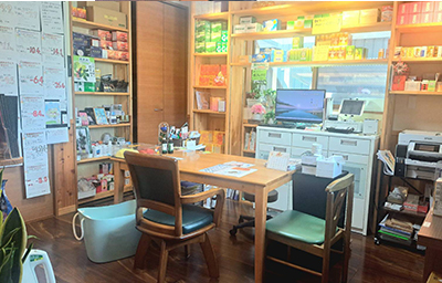 たまりら薬店 店内風景